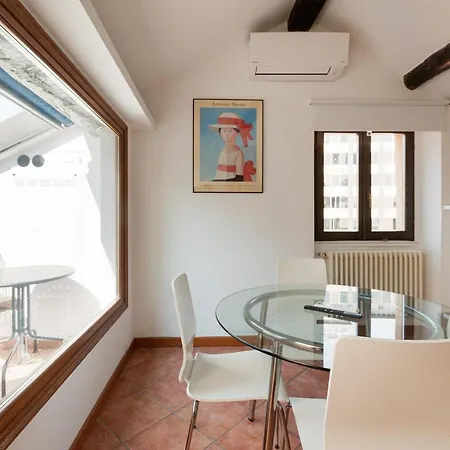 Corso Balcony Apartment *