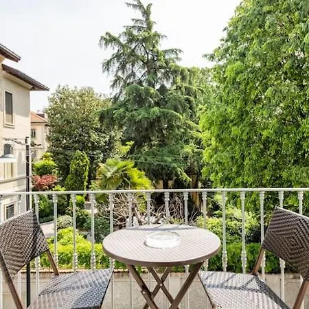 Il Giardino Garden View Apartment Milan