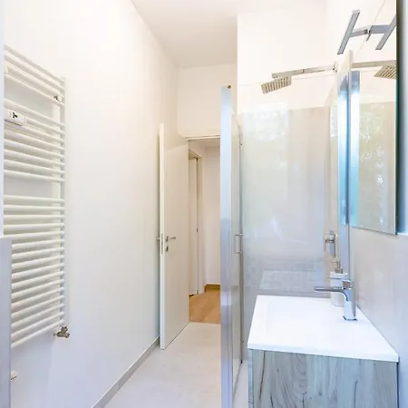 Modern New Near Corso Sempione Daire *