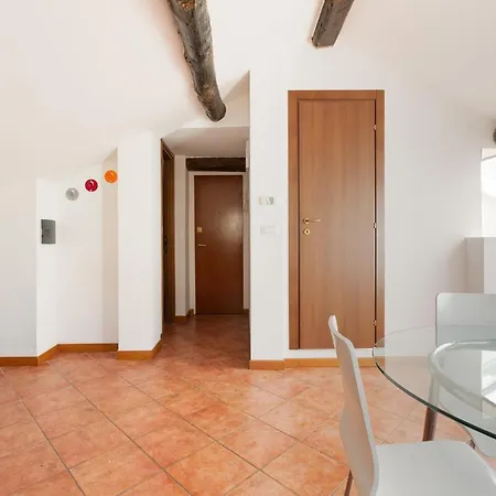 Apartment Corso Balcony