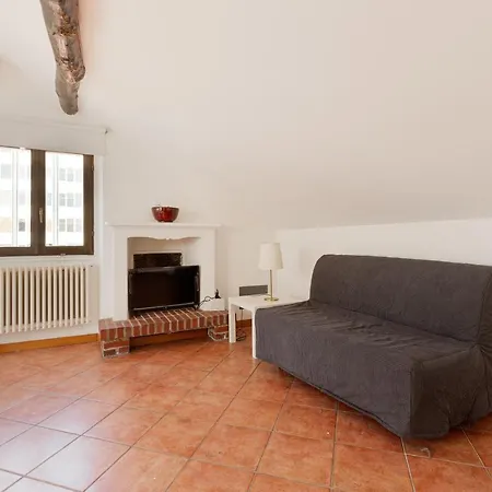 Apartment Corso Balcony Milan