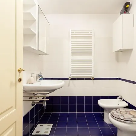 Con Balcone- Bullona District Apartment Milan