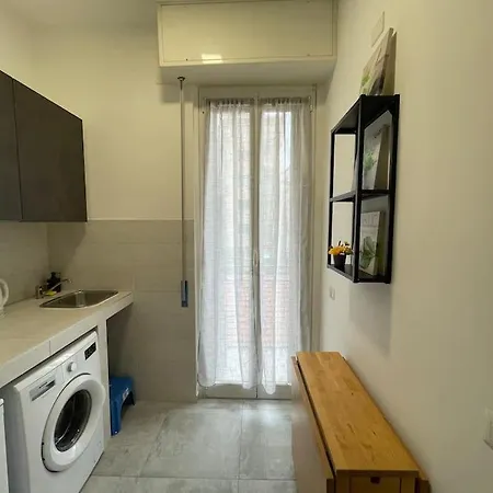 Apartment Tiny House - 15 Minutes To Duomo