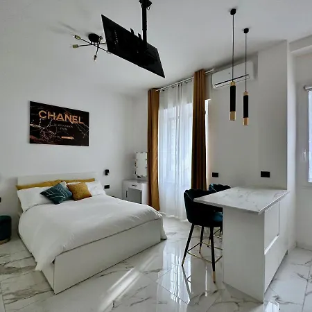Maison Chanel Apartment