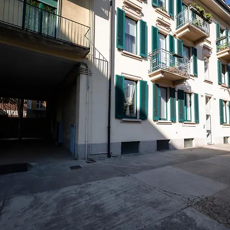 Apartment Ampio Loft Di Design In Piazza Firenze