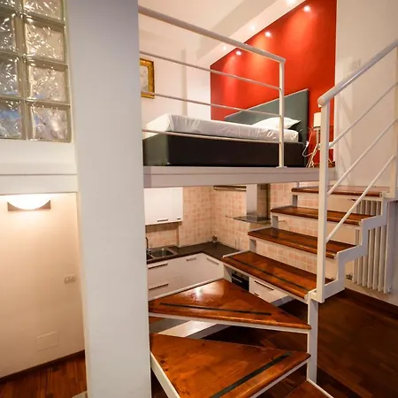 Apartment Ampio Loft Di Design In Piazza Firenze Milan