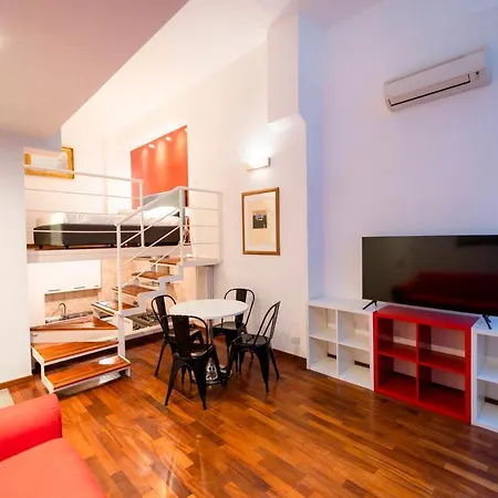 Apartamento Ampio Loft Di Design In Piazza Firenze