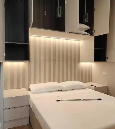 Marcora 6 V Luxury Living Milan