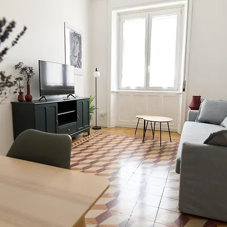 Duomo 15 Min - Cozy Artist's Note Apartment