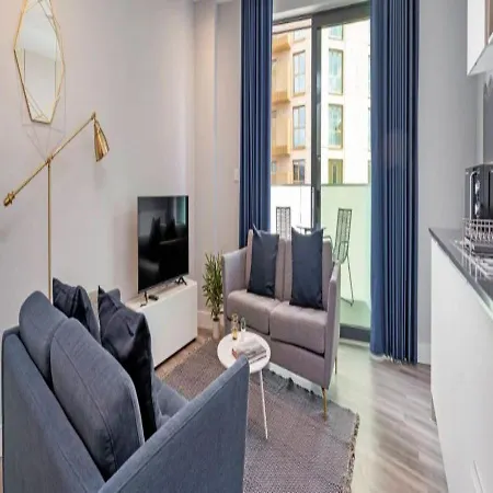Daire Modern 4 Bedroom Central