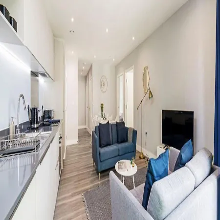 Daire Modern 4 Bedroom Central Milano