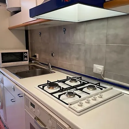 Apartment Navigli Hideaway - 5 Minutes From Metro