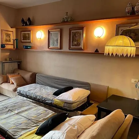 Navigli Hideaway - 5 Minutes From Metro Lägenhet *