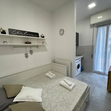 Tiny House - 15 Minutes To Duomo Milan