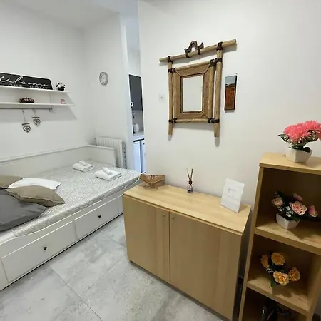 Tiny House - 15 Minutes To Duomo * Milan