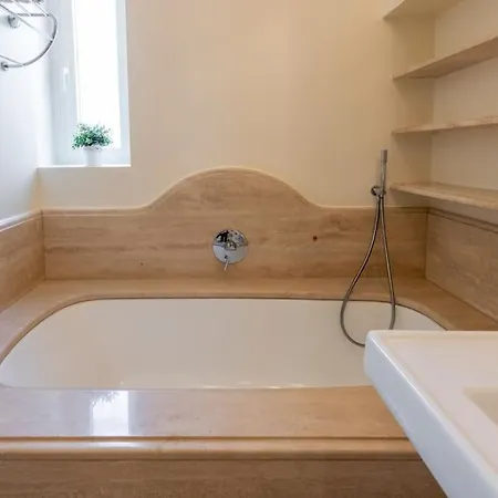 Il Giardino Garden View * ميلان