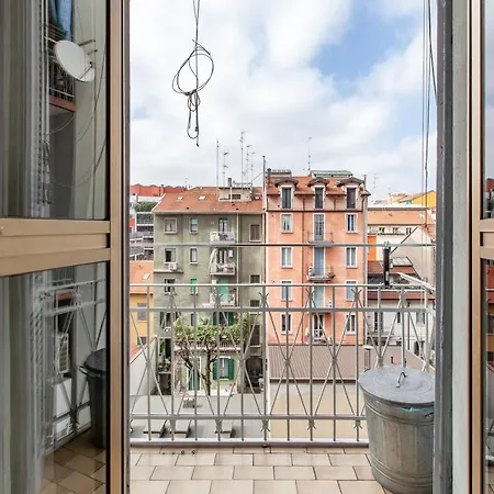 Easylife - Accogliente Residenza Con Balconcino ميلان
