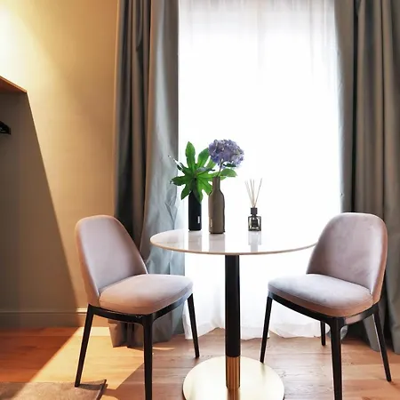 Prestige Boutique - Piazza Duomo View 4*