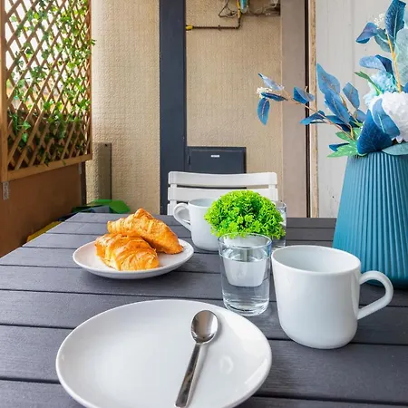 Апартаменты Niguarda-zara Xxl Home,two Balconies,wifi,family Милан