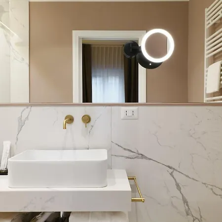 Апартаменты Prestige Boutique - Piazza Duomo View Милан