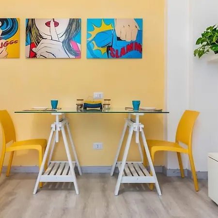 Relax In A Typical Courtyard - Navigli * Milan