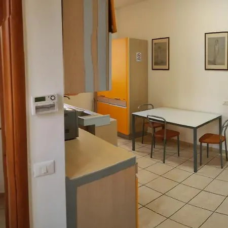 Apartament Bilocale Zona Ieo