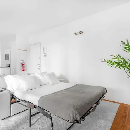 Modern With Terrace & Garage By Ndp Rent Apartment *