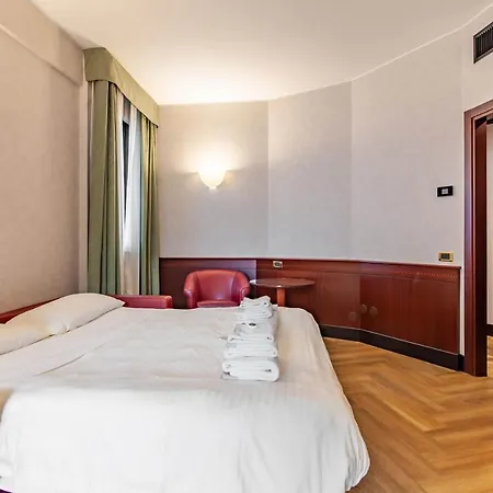 Szálloda Hotiday Turro 4*