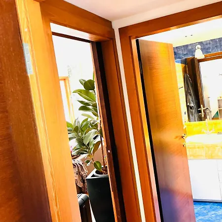 Apartment La Terrazza Su *