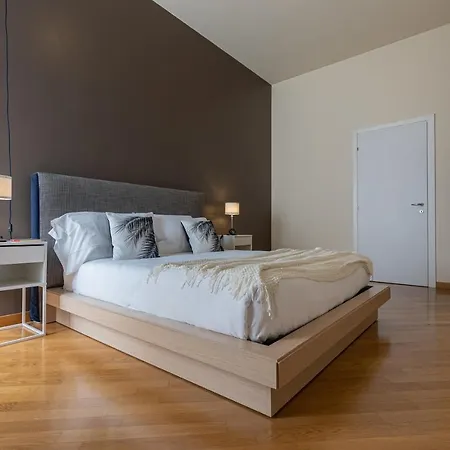 Beplace Monumentale Apartment Milan