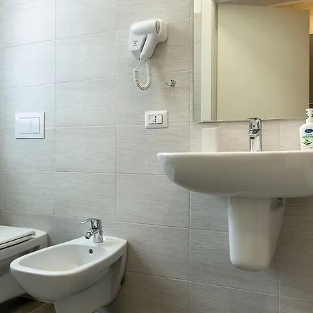 Leader 2 - Monzino - Hockey Msg Arena - Linate -