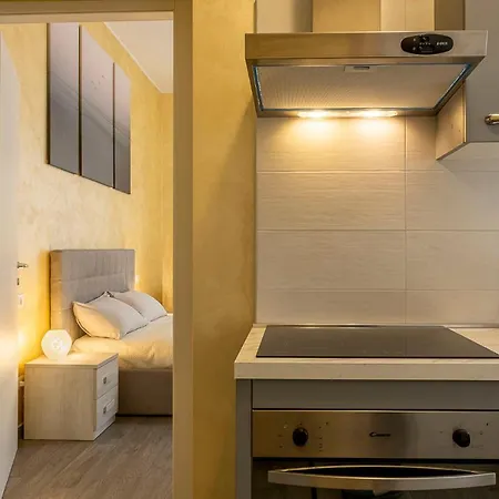 Leader 2 - Monzino - Hockey Msg Arena - Linate - Apartamento Milán