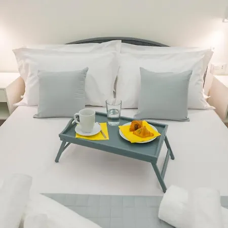 Apartamento Montenapoleone 5 Min Duomo Fashion Center *
