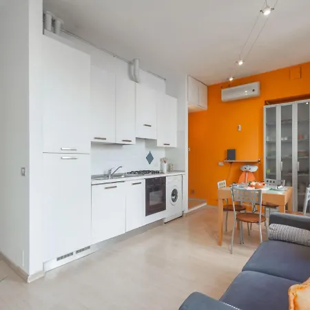 The Rent - Cosy One-bedroom In Via Fogazzaro * Mediolan
