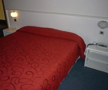 Apollo Hotell