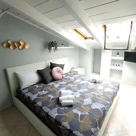 Apartment Free Parking Tiny House Wifi Netflix 15 Minuti Dal Duomo