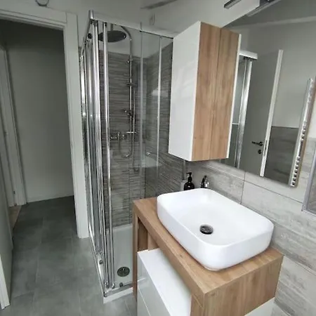 Free Parking Tiny House Wifi Netflix 15 Minuti Dal Duomo Milaan