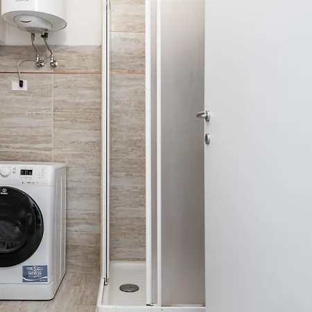 Relstay - Porta Romana - Large *