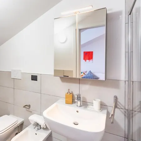 Khl - Sansiro, Milan