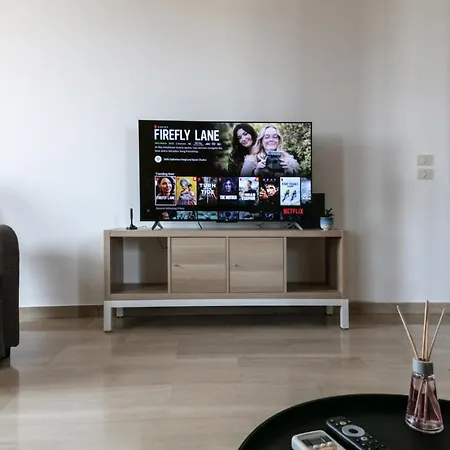 Dehomes - Luxury Grand Apartment