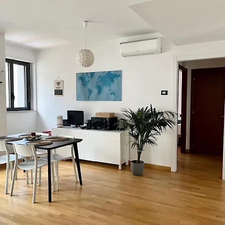 Sulla Metro 3 Gialla Maciachini *