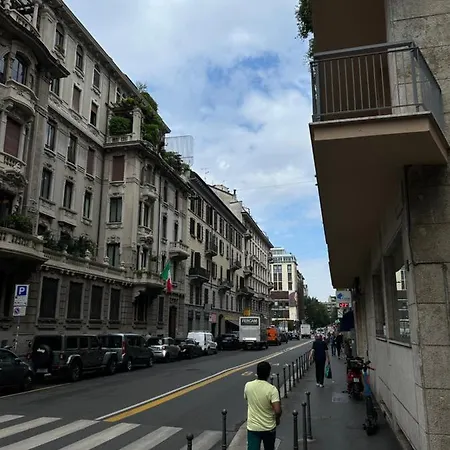 Moscova Luxury Bruno Lägenhet *