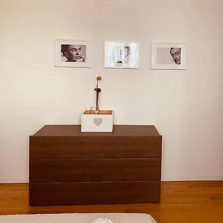 Youhosty- Ansaldo12 Apartment