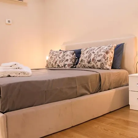 Yr - Bocconi Vakantiehuis Milaan