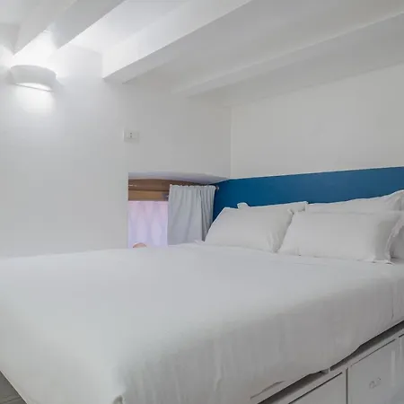 Relstay - Brera District Apartman *