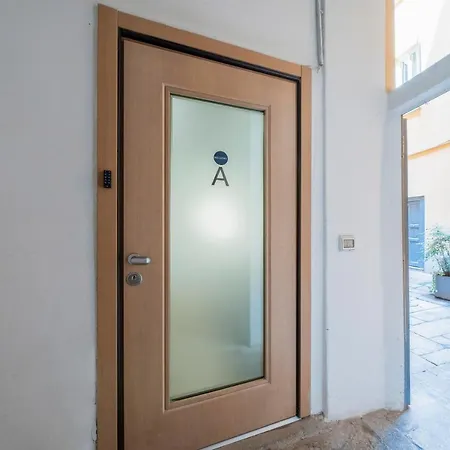 Apartman Relstay - Brera District