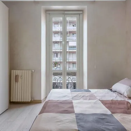 Mo30 Loreto- Duomo- Large Modern - דירה