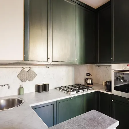 Duomo, Central Apartment - 2 Bedroom Μιλάνο