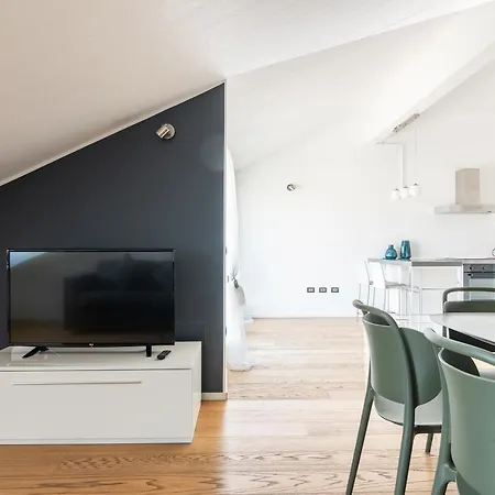 Easyhomes - Brera Luxury Апартаменты *