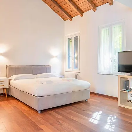 Le Guglie In Piazza Castello - Centro Storico